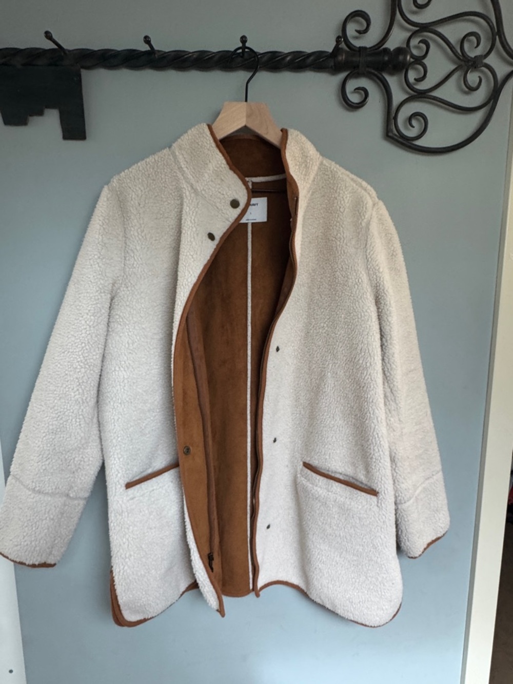 Old Navy Womens Cream Sherpa Jacket with Brown Trim